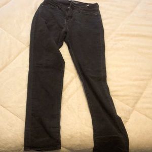 Black Levi “512 skinny leg” jeans, size 6